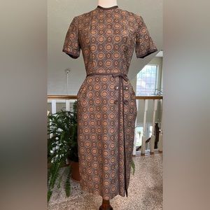 Vintage 1950's Brown Print Cotton Dress. Modern Size 0